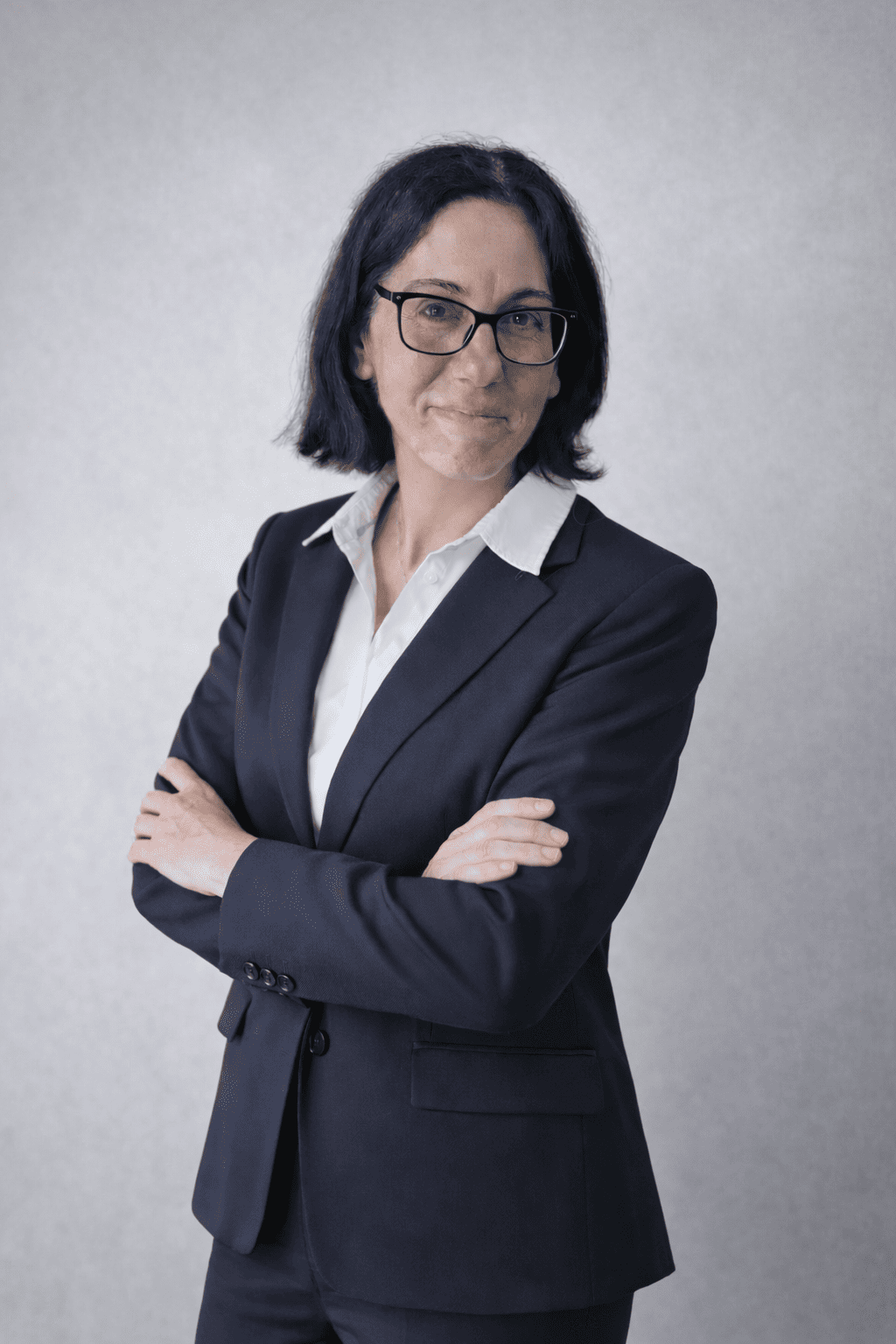 0. Montse advocada